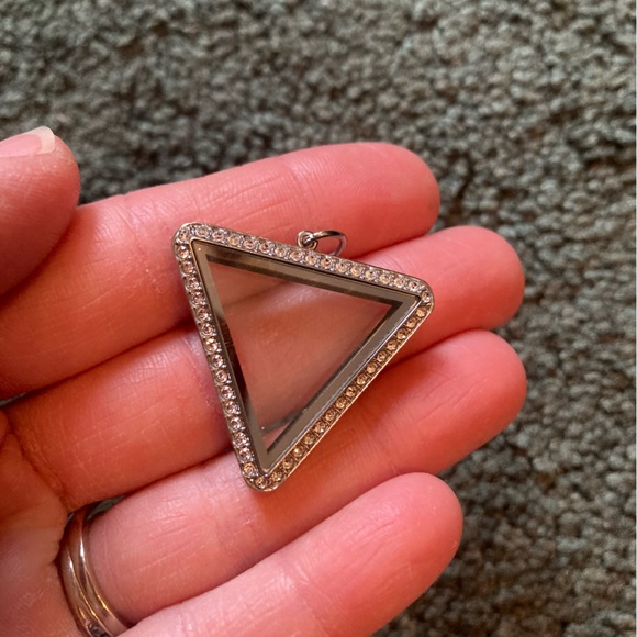 Origami Owl triangle locket - Picture 1 of 5